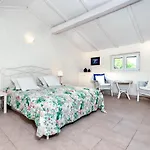 Villa Ra *
