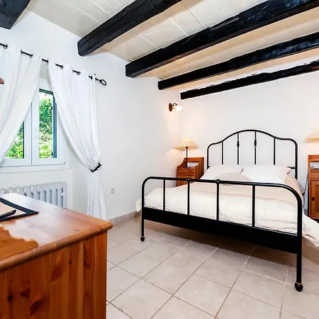 Ra Villa *